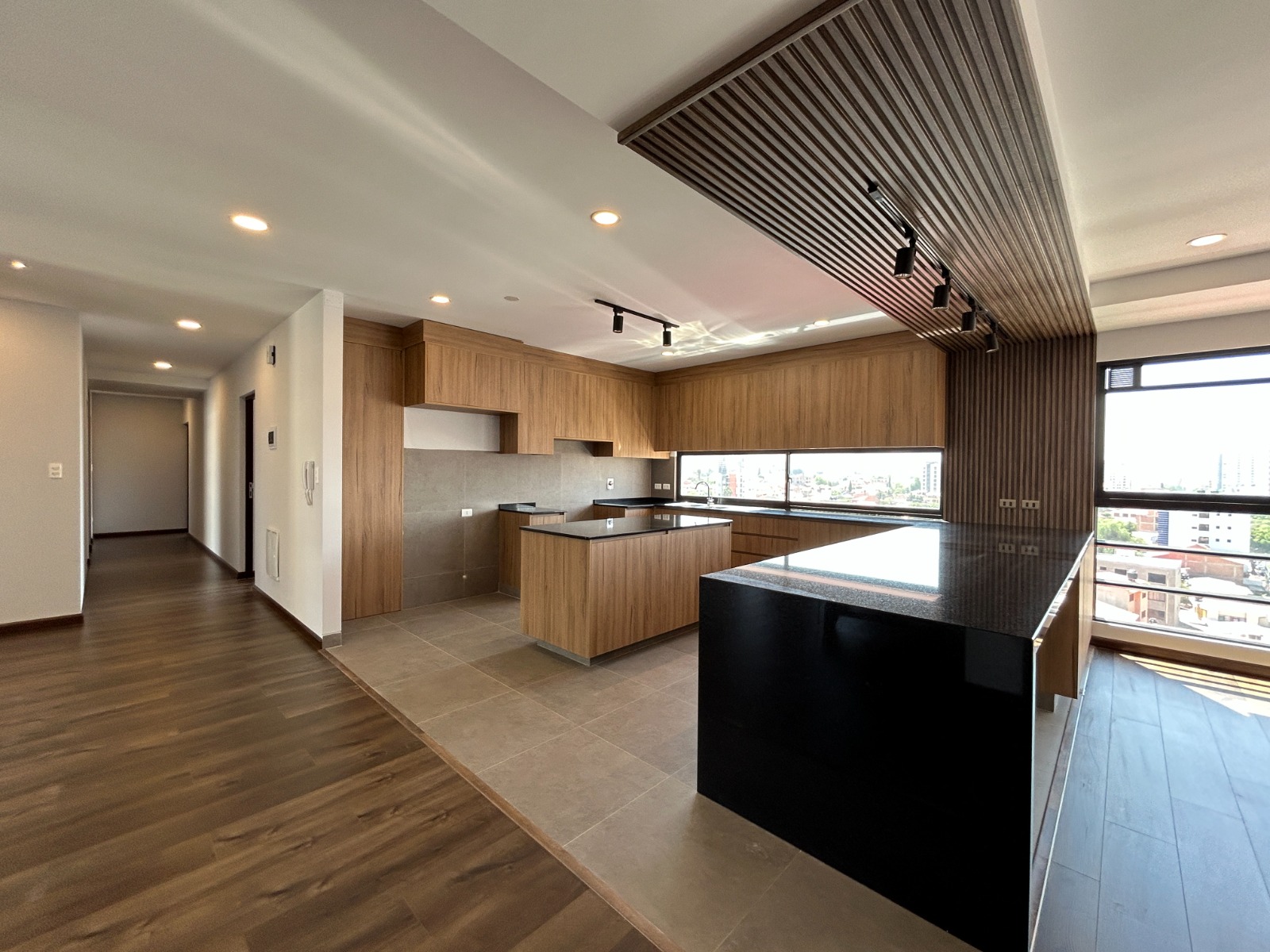 Hermoso penthouse en alquiler o venta - Imagen 6