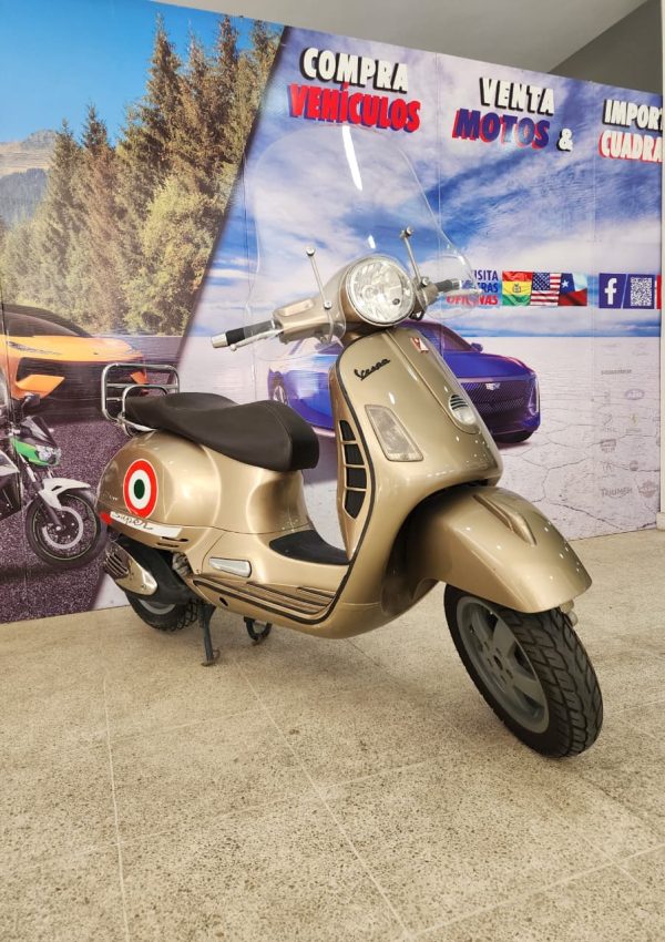 2013 Vespa gts 300ie